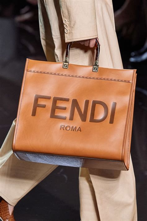 precio de bolsa fendi original|fendi bag new collection.